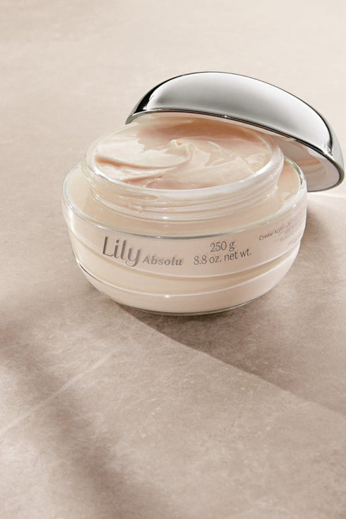 O Boticário Lily Absolu Satin Deodorant Body Moisturizer Cream 250g